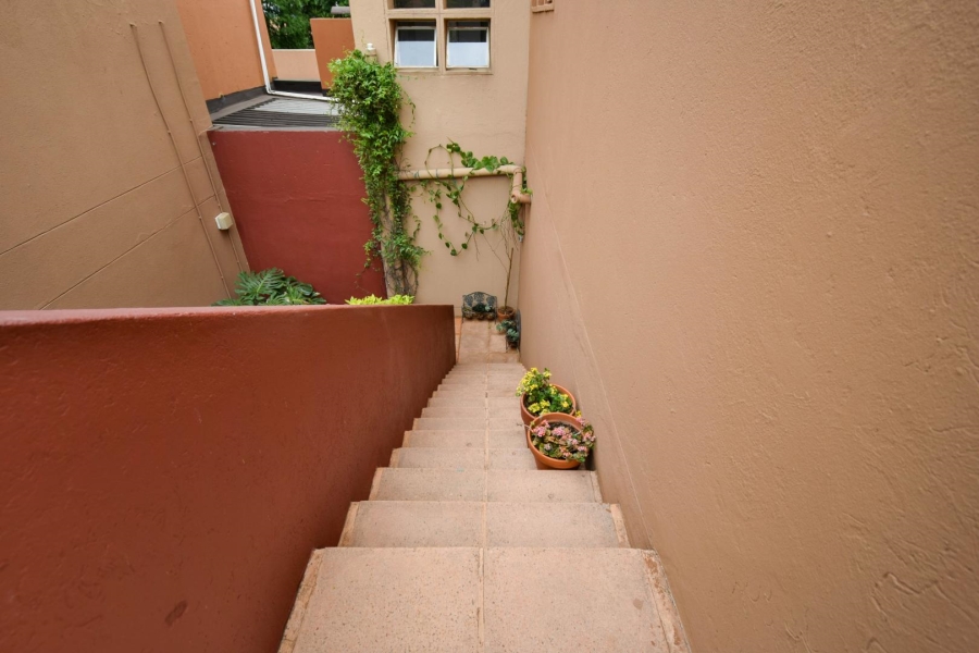 4 Bedroom Property for Sale in Faerie Glen Gauteng