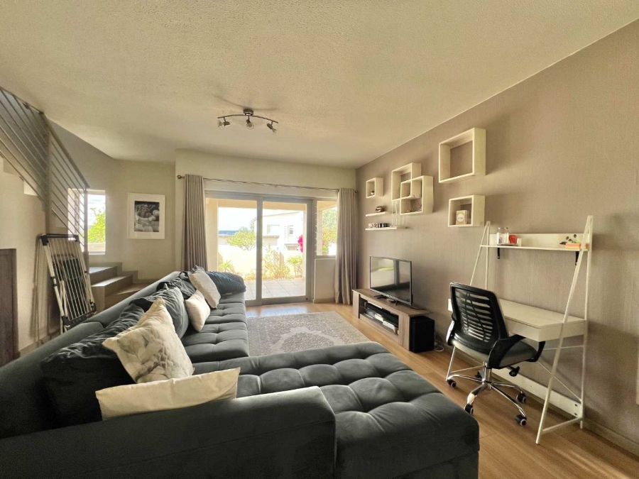 To Let 2 Bedroom Property for Rent in Beverley A H Gauteng