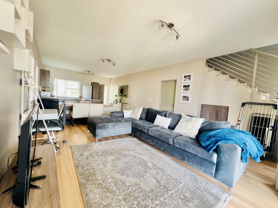To Let 2 Bedroom Property for Rent in Beverley A H Gauteng