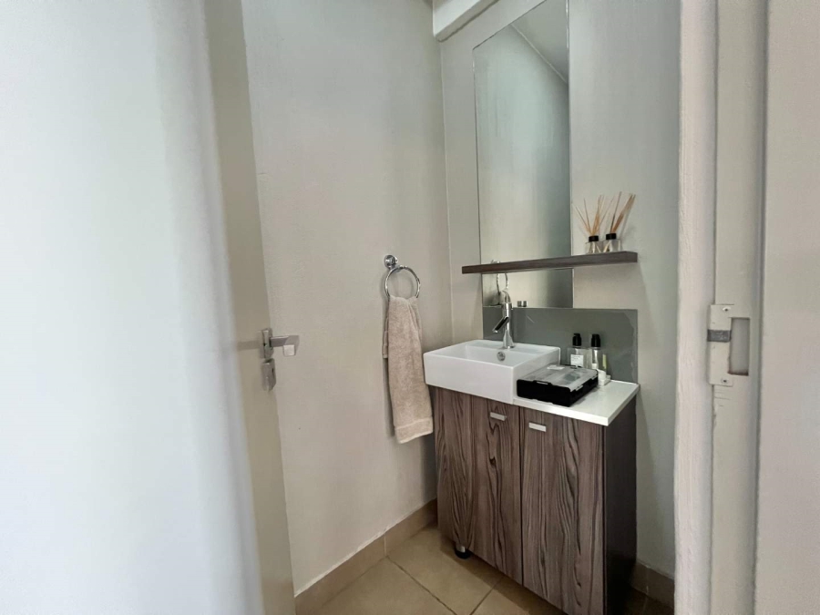 To Let 2 Bedroom Property for Rent in Beverley A H Gauteng