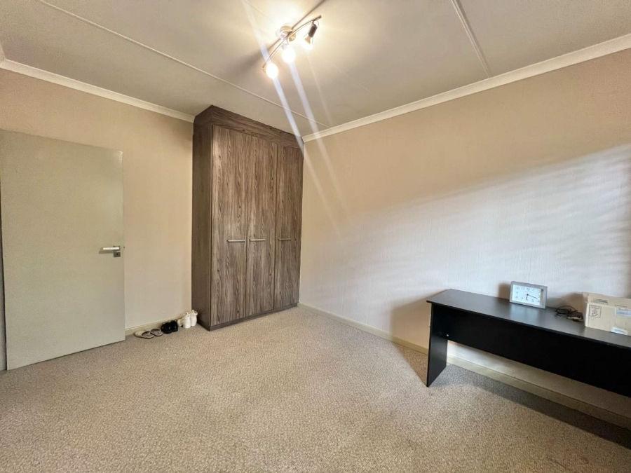 To Let 2 Bedroom Property for Rent in Beverley A H Gauteng