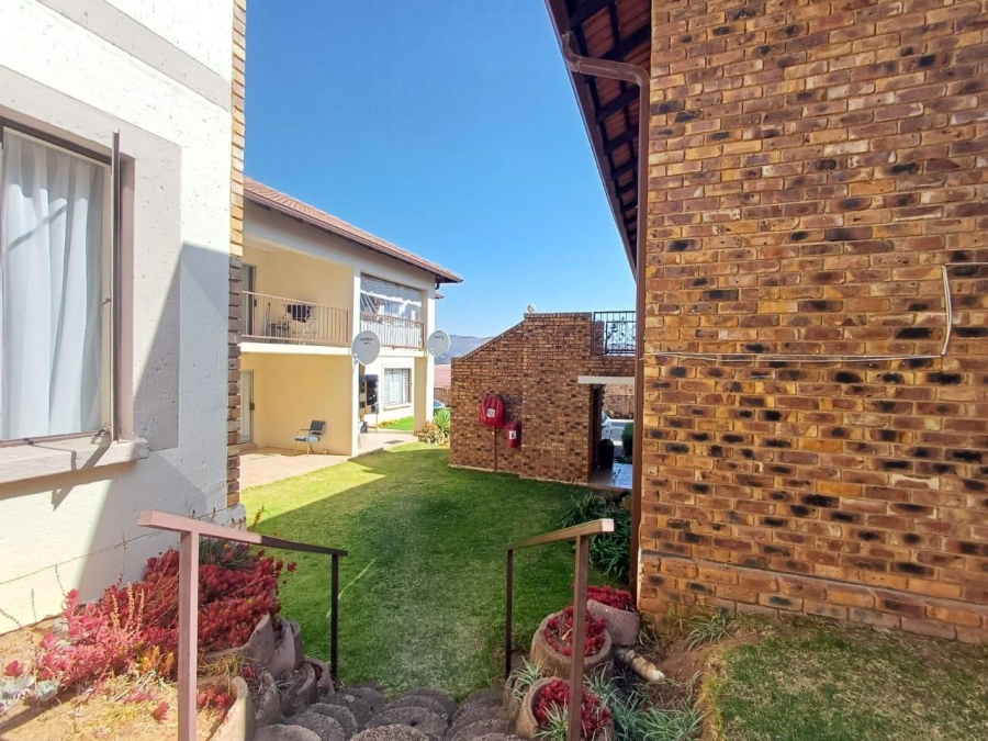 To Let 2 Bedroom Property for Rent in Wilgeheuwel Gauteng