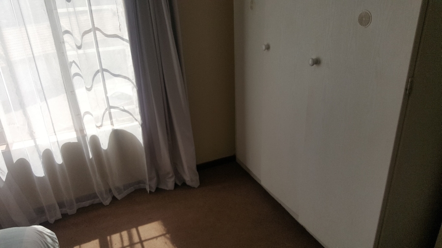 To Let 2 Bedroom Property for Rent in Die Hoewes Gauteng
