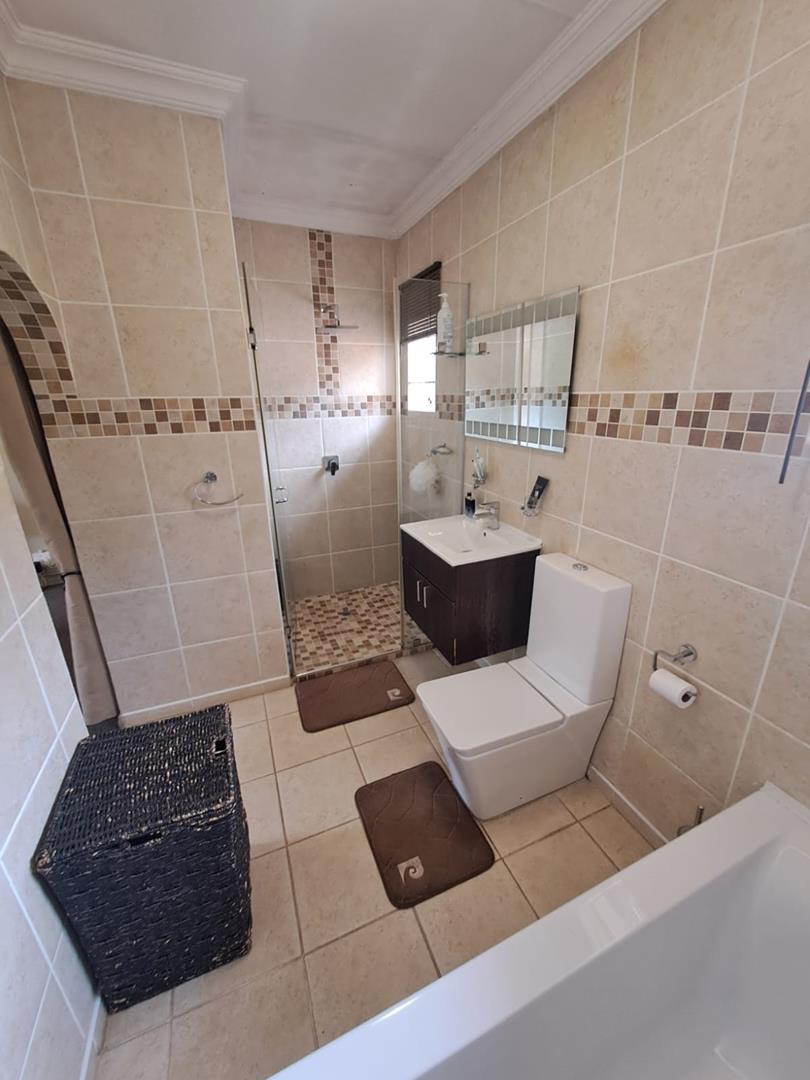 4 Bedroom Property for Sale in Wingate Park Gauteng
