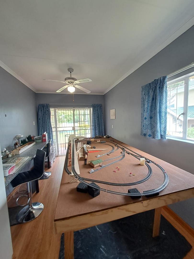 4 Bedroom Property for Sale in Wingate Park Gauteng