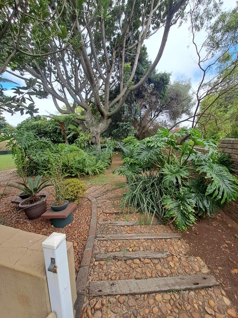 4 Bedroom Property for Sale in Wingate Park Gauteng