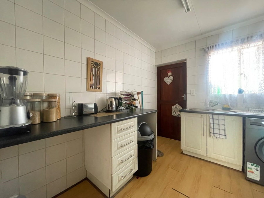 To Let 3 Bedroom Property for Rent in Norkem Park Gauteng