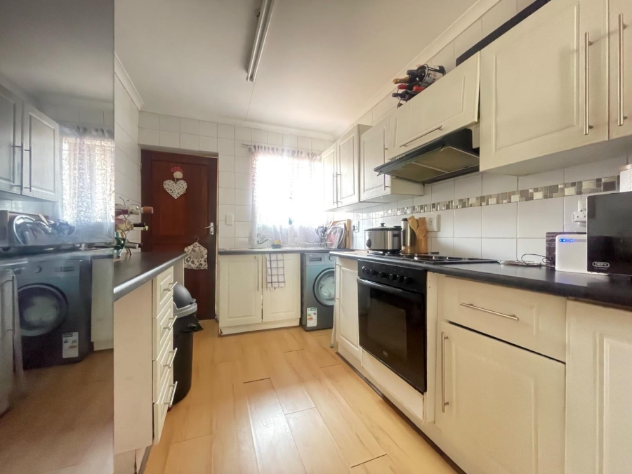 To Let 3 Bedroom Property for Rent in Norkem Park Gauteng