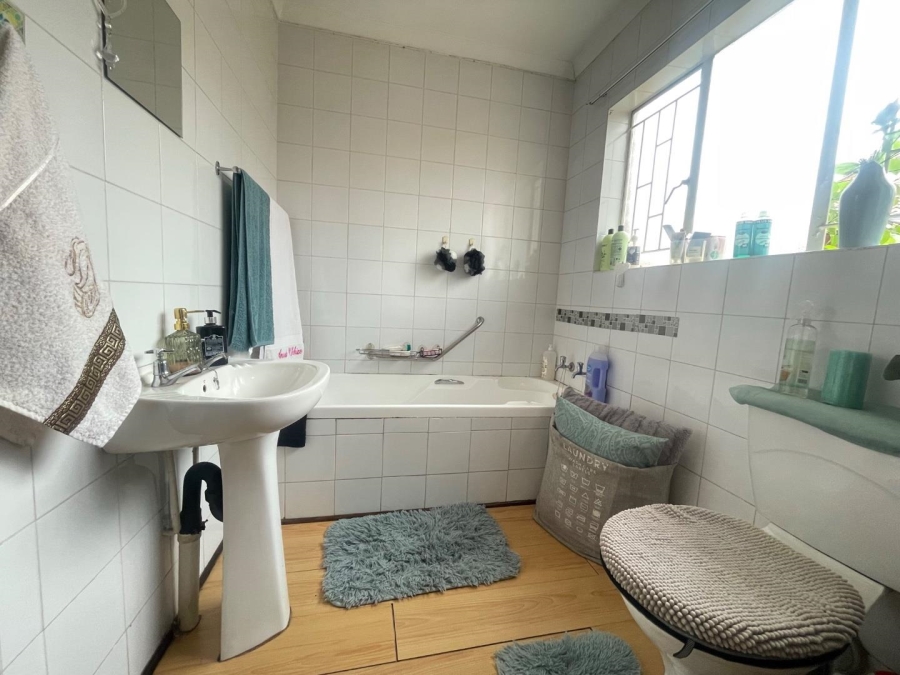 To Let 3 Bedroom Property for Rent in Norkem Park Gauteng