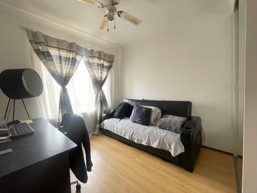To Let 3 Bedroom Property for Rent in Norkem Park Gauteng