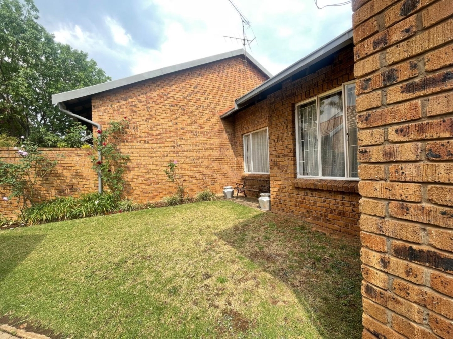 To Let 3 Bedroom Property for Rent in Norkem Park Gauteng