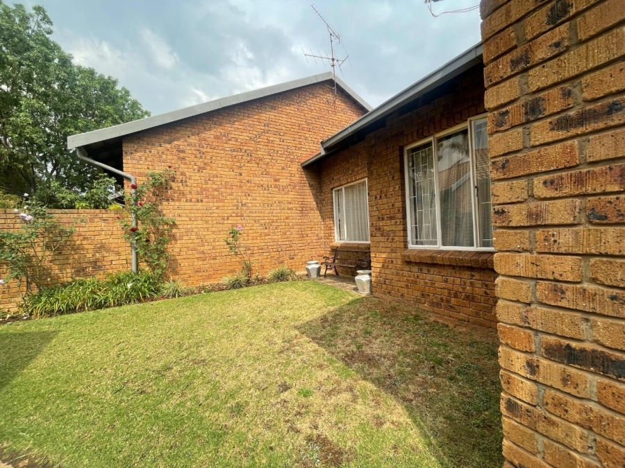 To Let 3 Bedroom Property for Rent in Norkem Park Gauteng