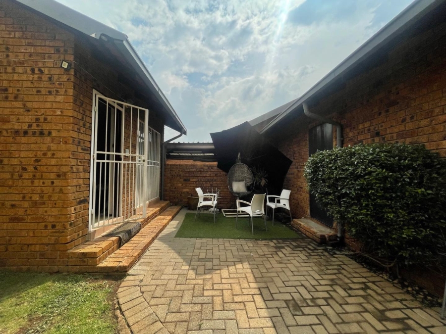 To Let 3 Bedroom Property for Rent in Norkem Park Gauteng