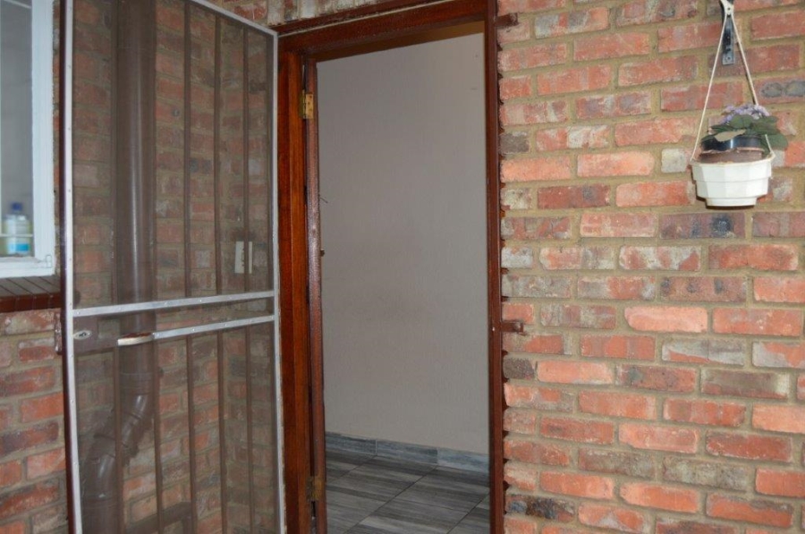 3 Bedroom Property for Sale in Birchleigh Gauteng