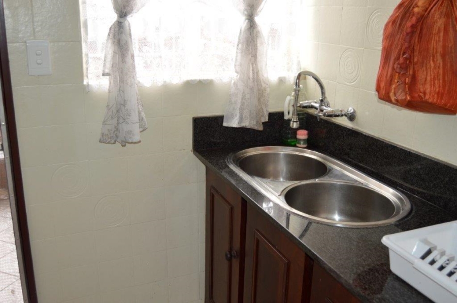 3 Bedroom Property for Sale in Birchleigh Gauteng