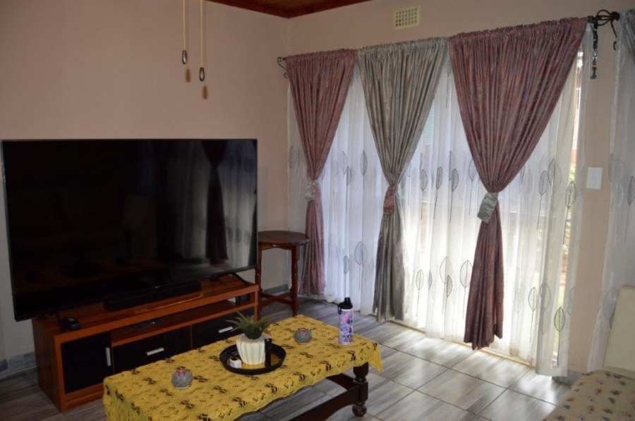 3 Bedroom Property for Sale in Birchleigh Gauteng