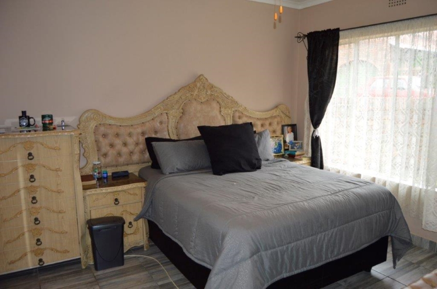 3 Bedroom Property for Sale in Birchleigh Gauteng