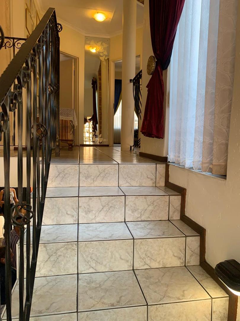 4 Bedroom Property for Sale in Van Riebeeck Park Gauteng