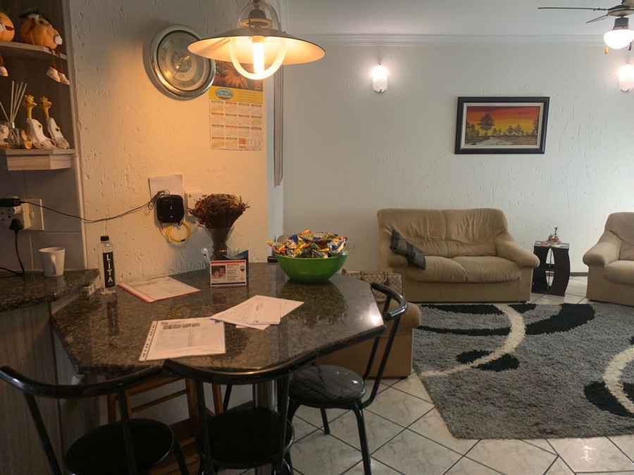 4 Bedroom Property for Sale in Van Riebeeck Park Gauteng