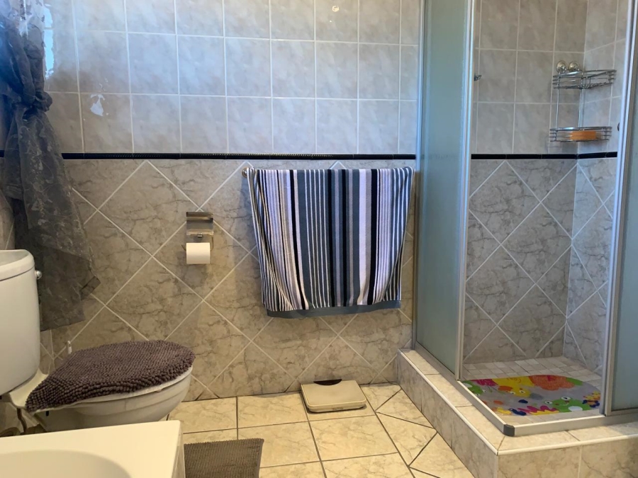 4 Bedroom Property for Sale in Van Riebeeck Park Gauteng