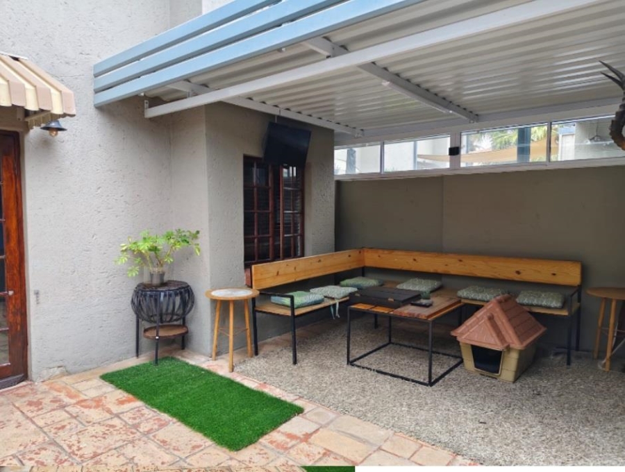 3 Bedroom Property for Sale in Glen Marais Gauteng