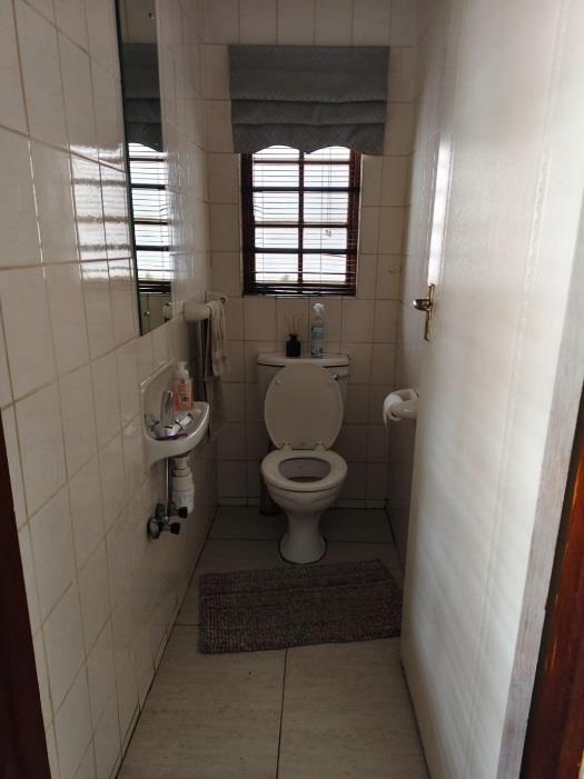 3 Bedroom Property for Sale in Glen Marais Gauteng