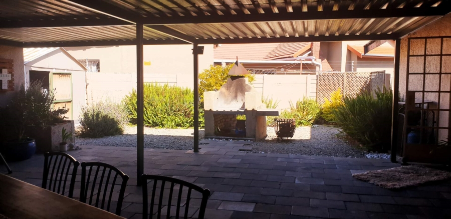 3 Bedroom Property for Sale in Randhart Gauteng