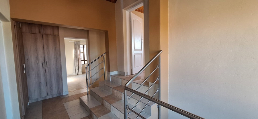 5 Bedroom Property for Sale in South Crest Gauteng