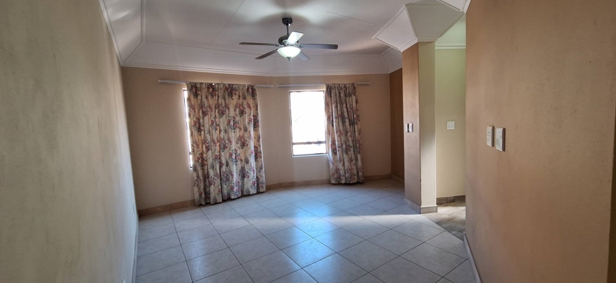 5 Bedroom Property for Sale in South Crest Gauteng