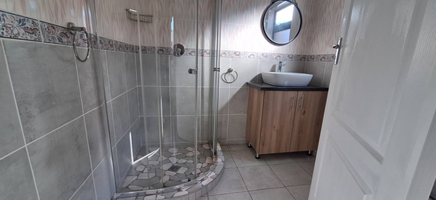 5 Bedroom Property for Sale in South Crest Gauteng