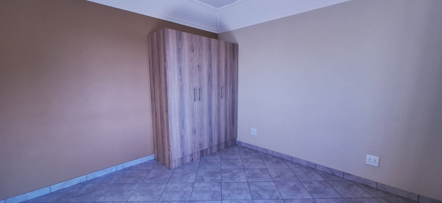 5 Bedroom Property for Sale in South Crest Gauteng