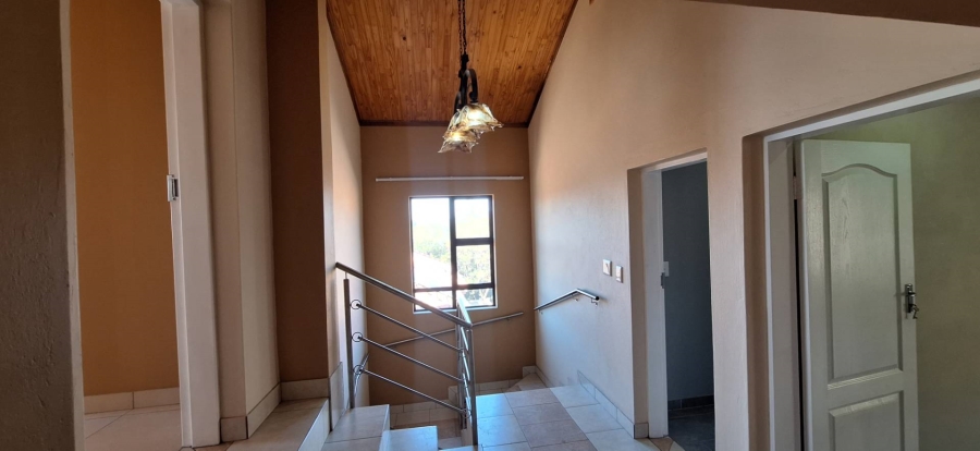 5 Bedroom Property for Sale in South Crest Gauteng