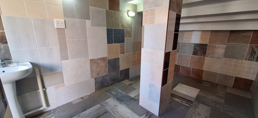 5 Bedroom Property for Sale in South Crest Gauteng