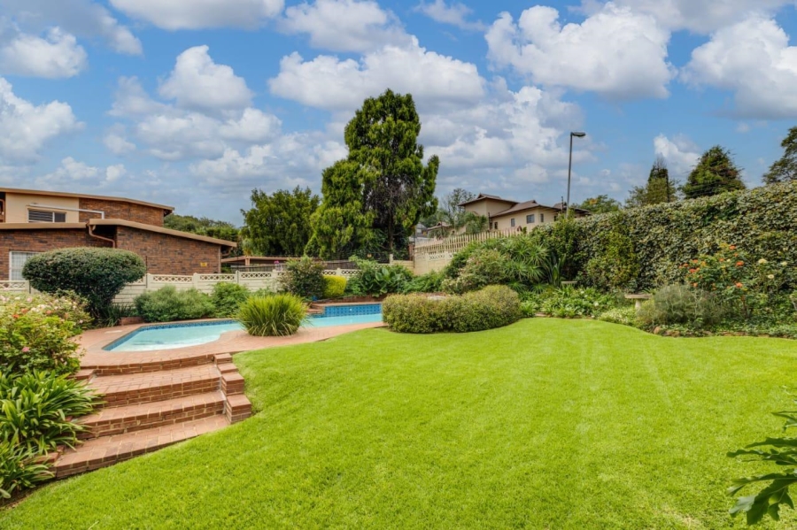 3 Bedroom Property for Sale in Mulbarton Gauteng