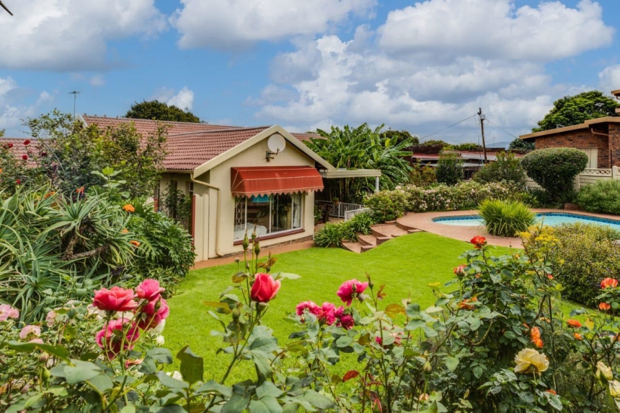 3 Bedroom Property for Sale in Mulbarton Gauteng