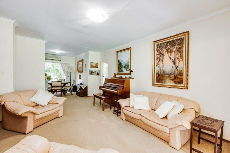 3 Bedroom Property for Sale in Mulbarton Gauteng