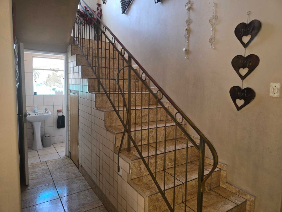 4 Bedroom Property for Sale in Glenanda Gauteng