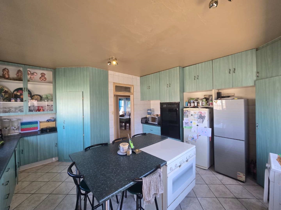 4 Bedroom Property for Sale in Glenanda Gauteng