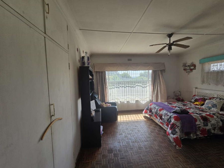 4 Bedroom Property for Sale in Glenanda Gauteng