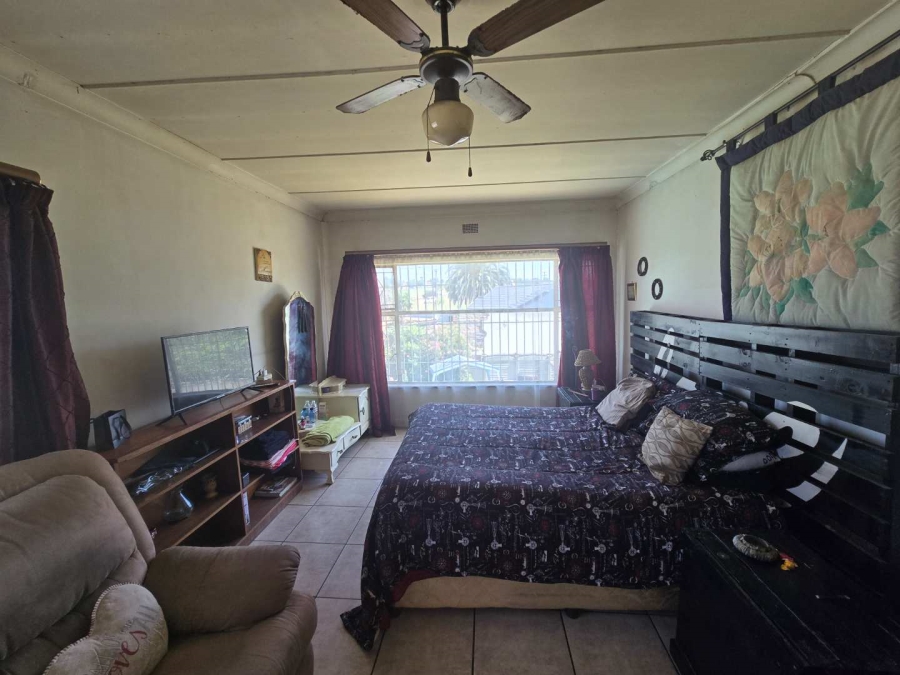 4 Bedroom Property for Sale in Glenanda Gauteng