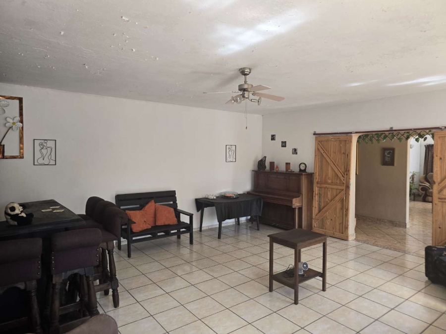 4 Bedroom Property for Sale in Glenanda Gauteng