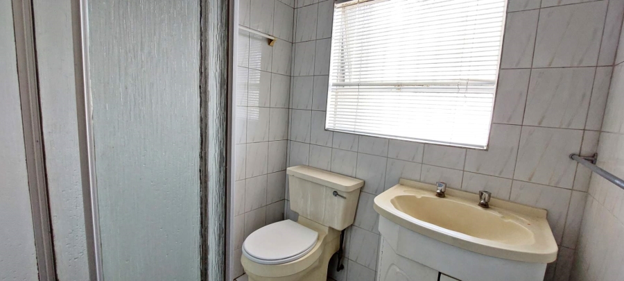 3 Bedroom Property for Sale in Raceview Gauteng