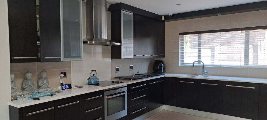 3 Bedroom Property for Sale in Glenvista Gauteng