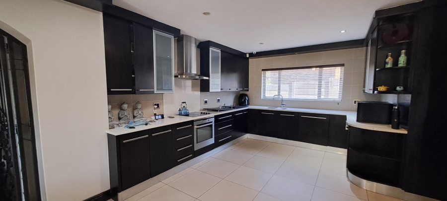 3 Bedroom Property for Sale in Glenvista Gauteng