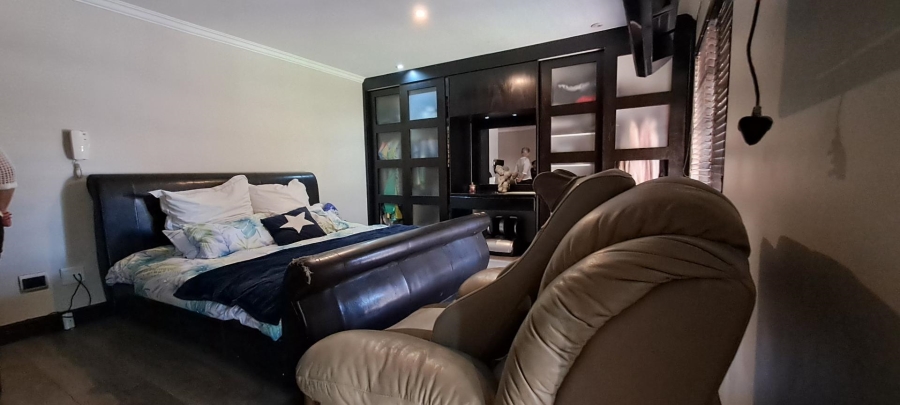 3 Bedroom Property for Sale in Glenvista Gauteng