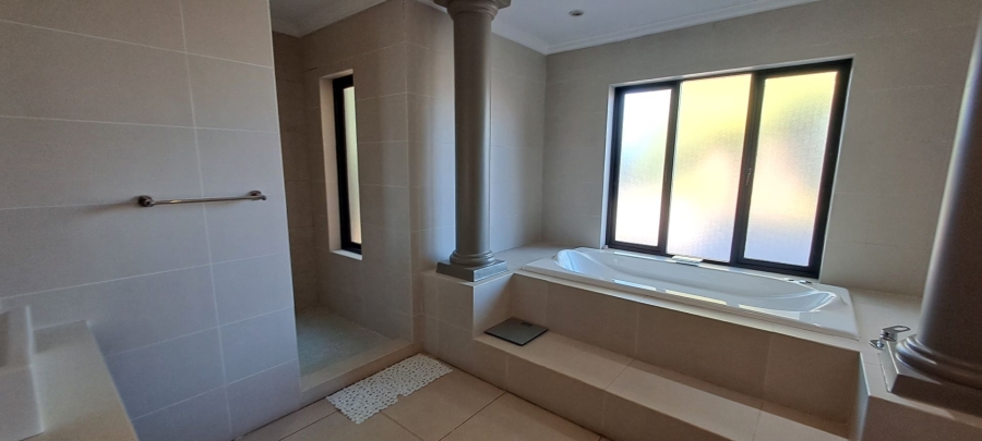 3 Bedroom Property for Sale in Glenvista Gauteng