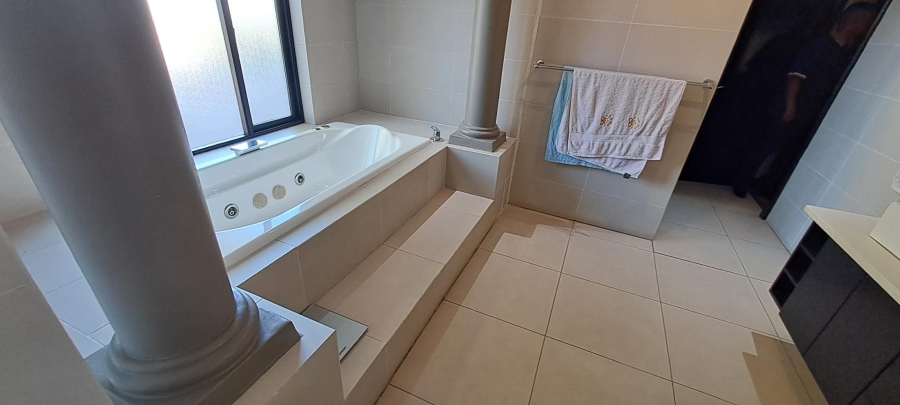 3 Bedroom Property for Sale in Glenvista Gauteng