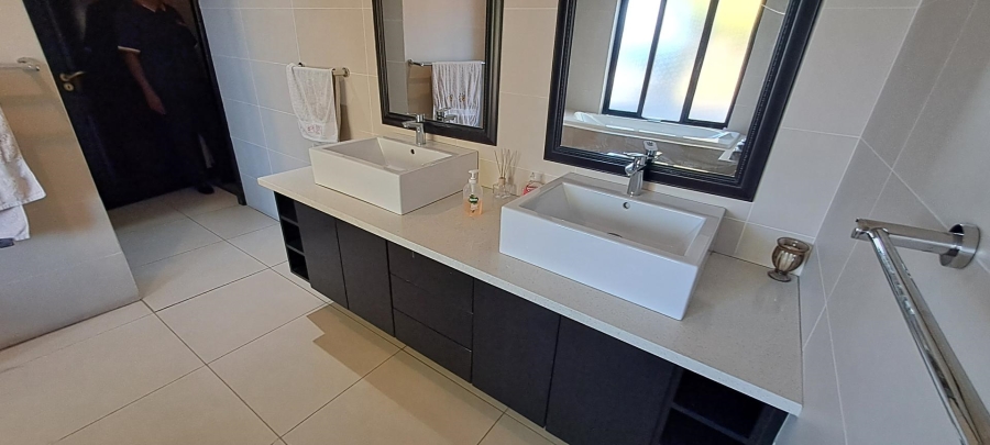 3 Bedroom Property for Sale in Glenvista Gauteng