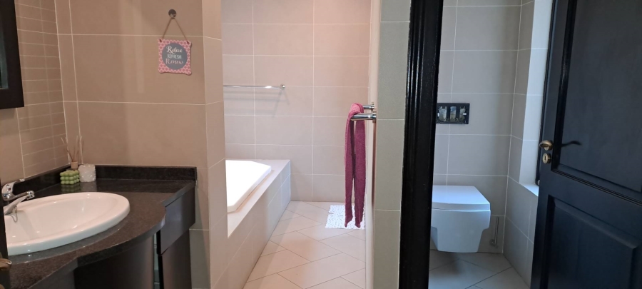3 Bedroom Property for Sale in Glenvista Gauteng