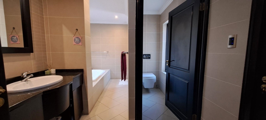 3 Bedroom Property for Sale in Glenvista Gauteng